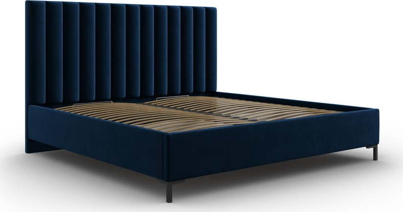 Tmavě modrá čalouněná dvoulůžková postel s úložným prostorem s roštem 200x200 cm Casey – Mazzini Beds Mazzini Beds